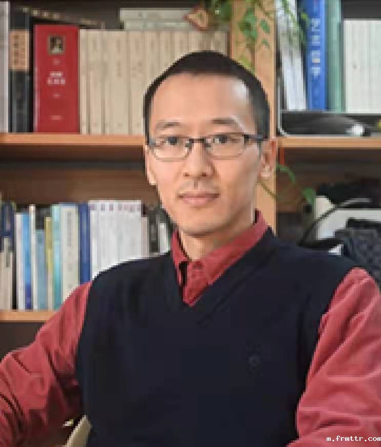 HU YI RONG 胡易容(中国籍)